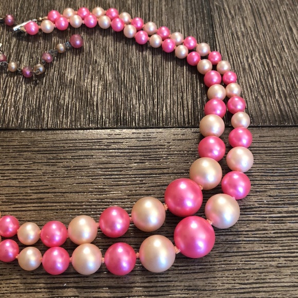 Vintage Double Stand Faux Pearls Pink & Cream Made in Japan - Picture 2 of 16
